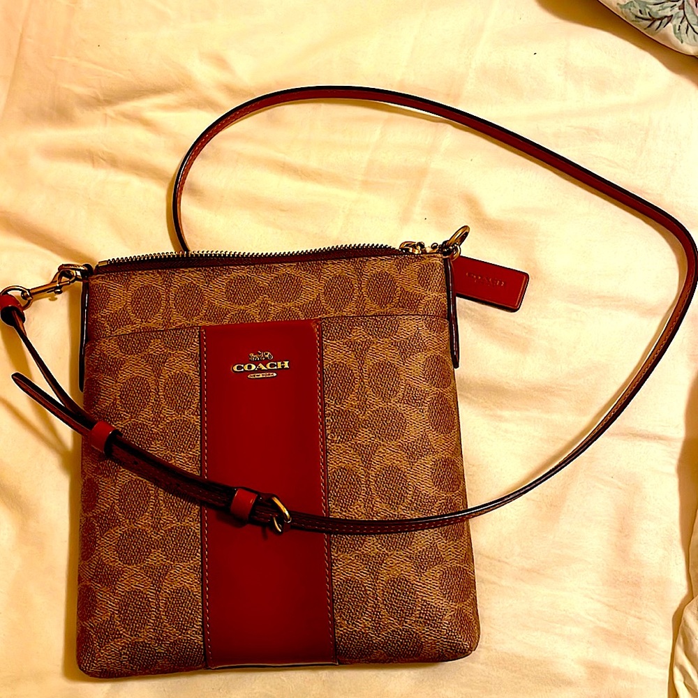 Coach Signature Kitt Crossbody
